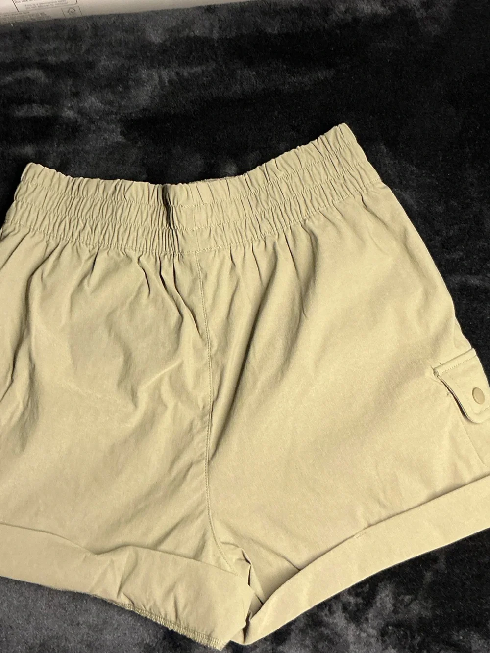 Mondetta Men's Cargo Shorts in Olive Green
